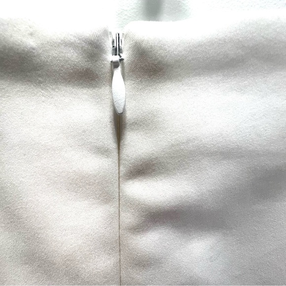 ETCETERA Solid White Pencil Skirt Eyelet Mock Tie Lace Up Detail Size 0 … - Picture 7 of 11